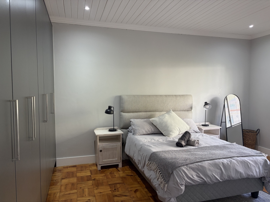 To Let 2 Bedroom Property for Rent in Sea Point Western Cape